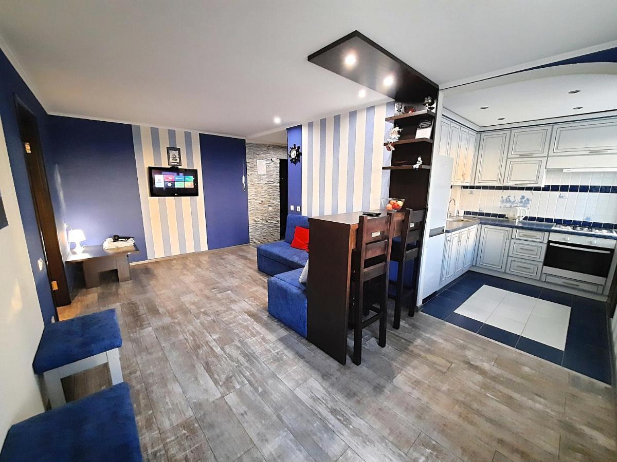 Sea Style - Сеть Апартаментов Alex Apartments Бесконтактное Заселение 24-7 โปลตาวา ภายนอก รูปภาพ