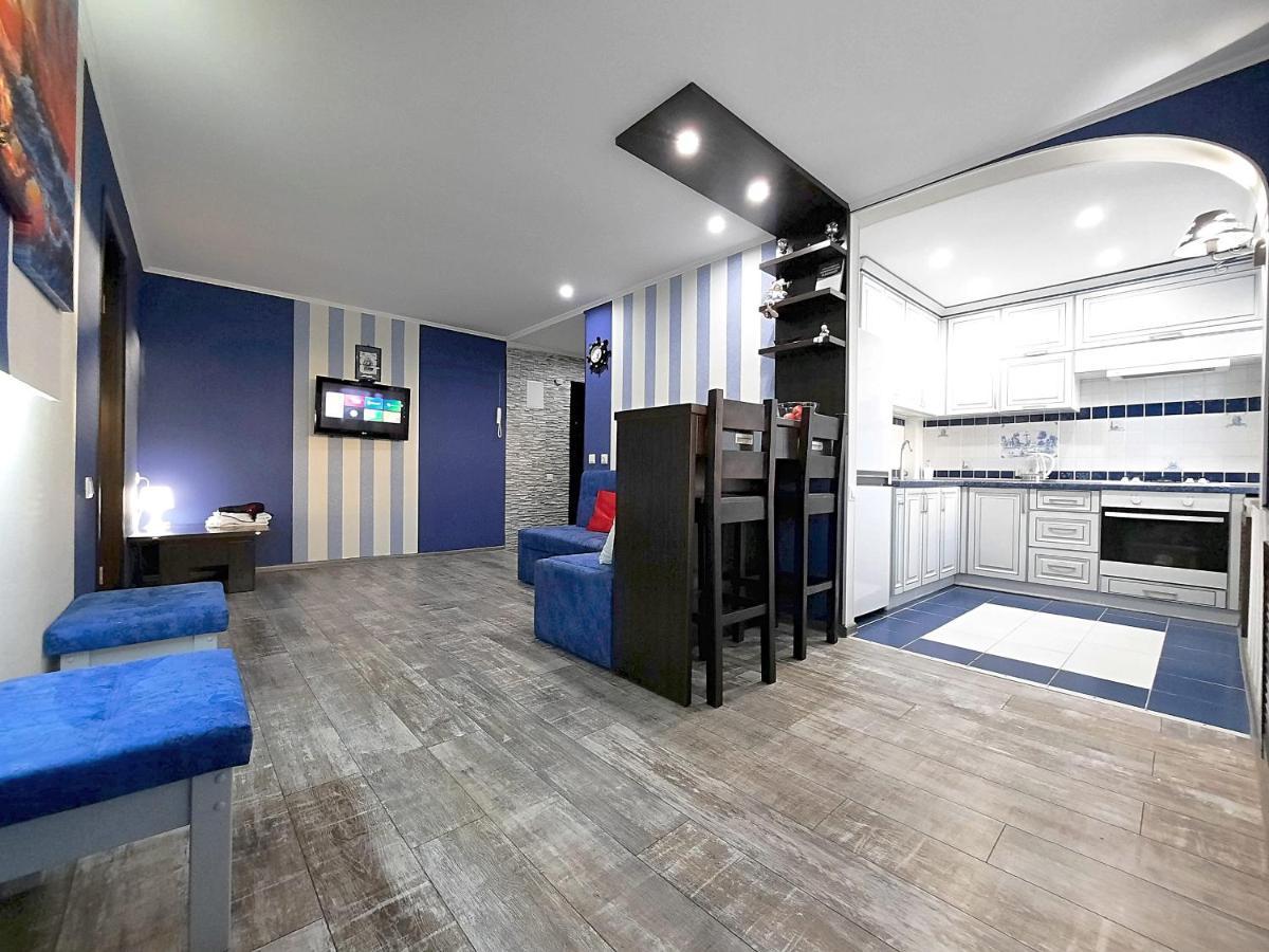 Sea Style - Сеть Апартаментов Alex Apartments Бесконтактное Заселение 24-7 โปลตาวา ห้อง รูปภาพ